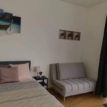 Relax Apartman Veresegyhaz Apartment Bagian luar foto